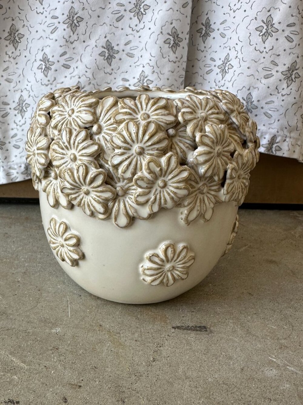 Cream Ceramic Flower Planter Vase